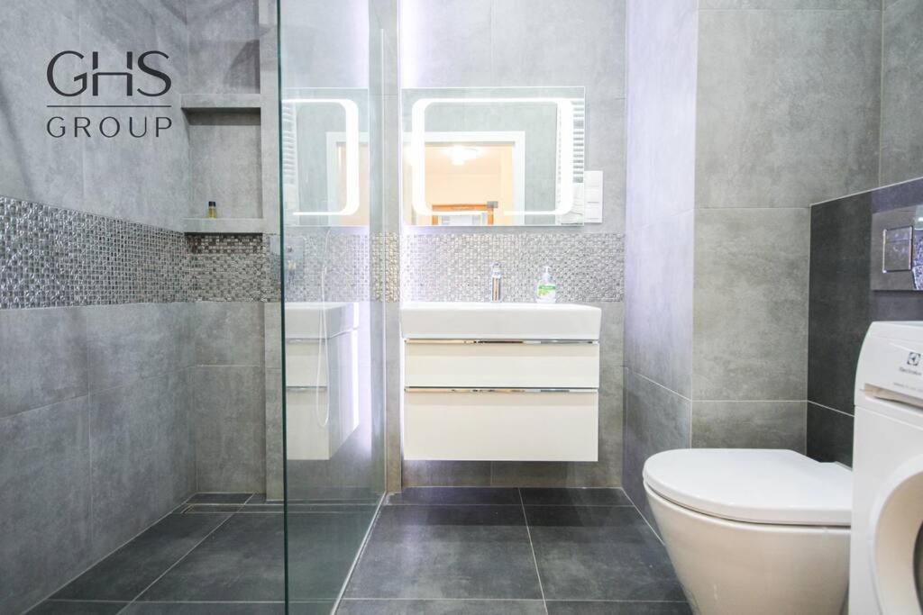 Apartament W Scislym Centrum Miasta, Rakowicka Cracovie Extérieur photo